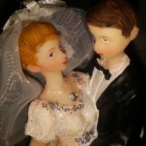 Bride and Groom Wedding Cake Topper or Guest Gifts